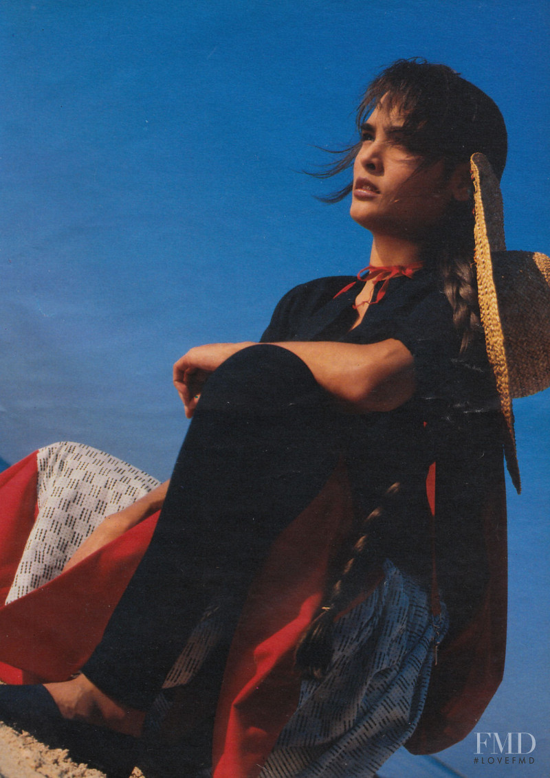 Talisa Soto featured in Les jupons sans nostalgie, March 1986