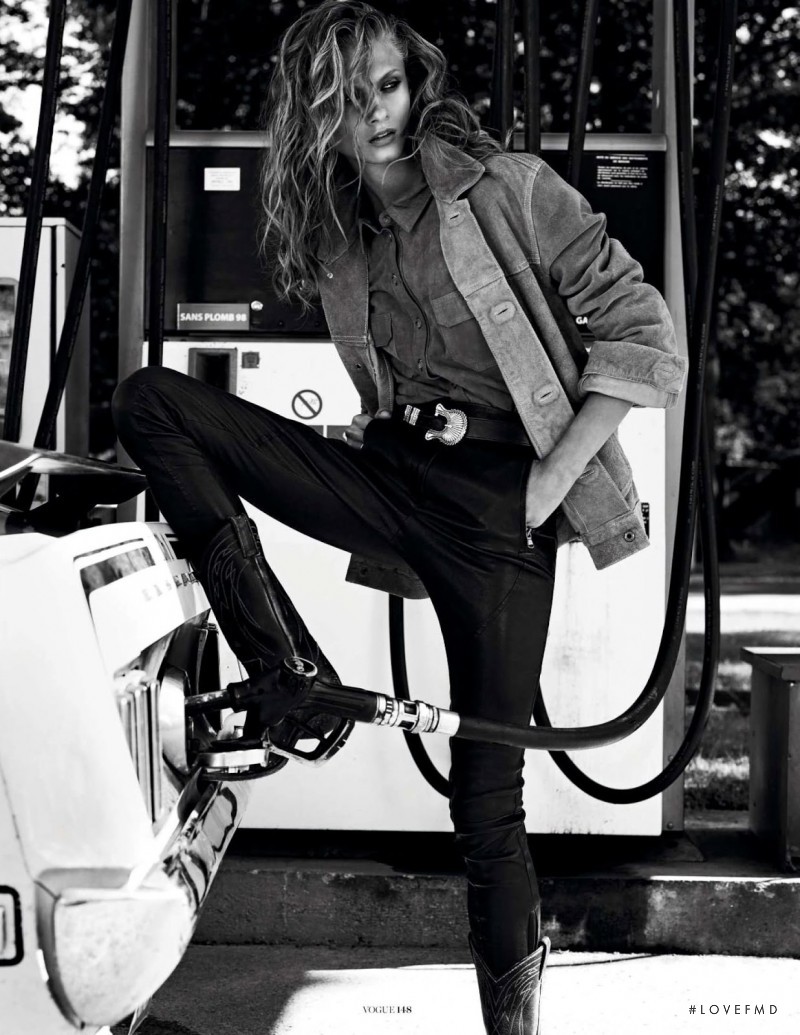 Anna Selezneva featured in Miss Vogue, November 2012