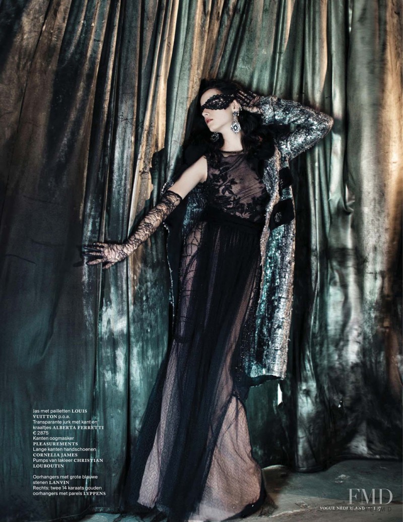 Anna de Rijk featured in Neo-Victorian, November 2012