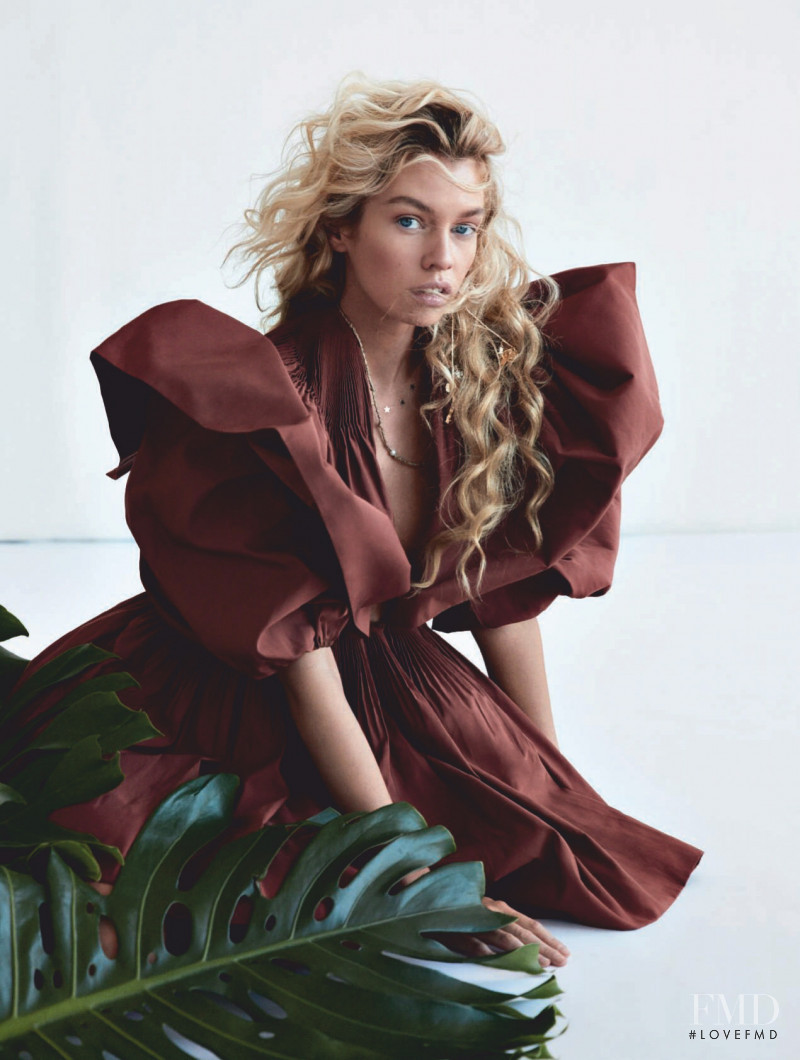 Stella Maxwell featured in Il Iato Naturale di Stella Maxwell, March 2020