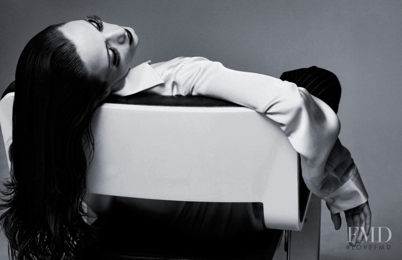 Anna de Rijk featured in Amplitud De Miras, March 2020