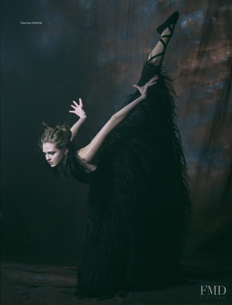 Natalia Bulycheva featured in Black Swan, January 2016