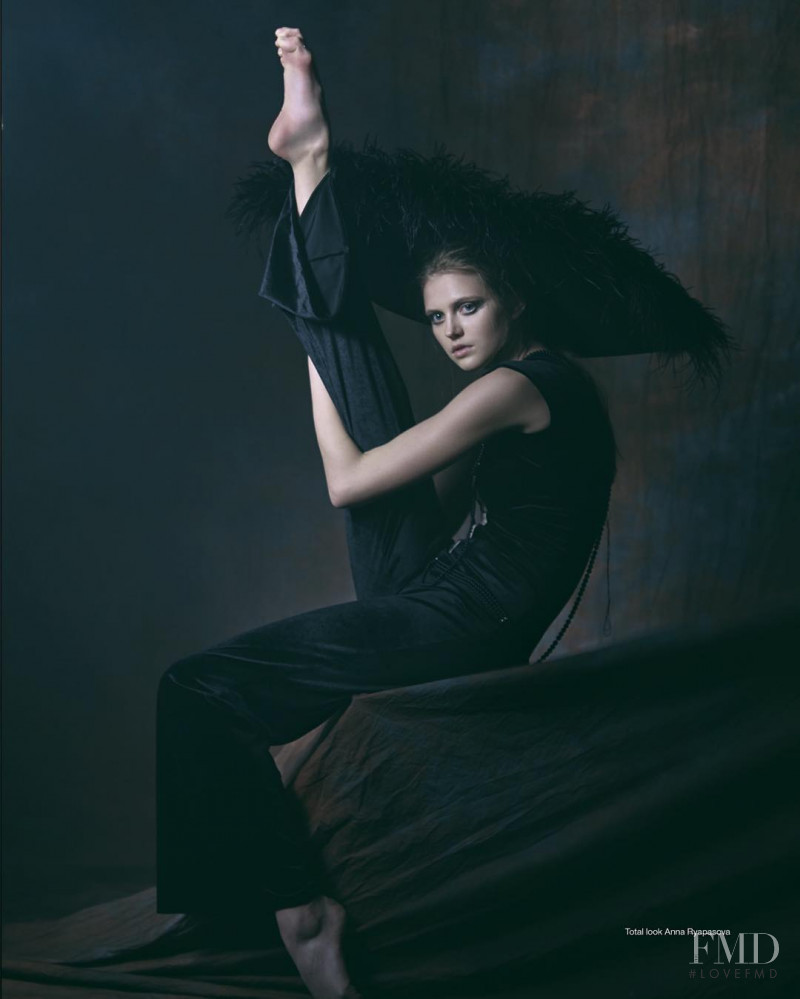 Natalia Bulycheva featured in Black Swan, January 2016