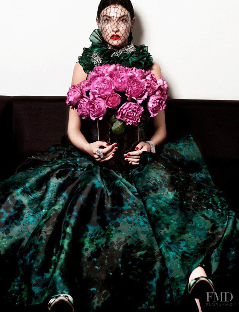 Jacquelyn Jablonski featured in 25 Carat, October 2012