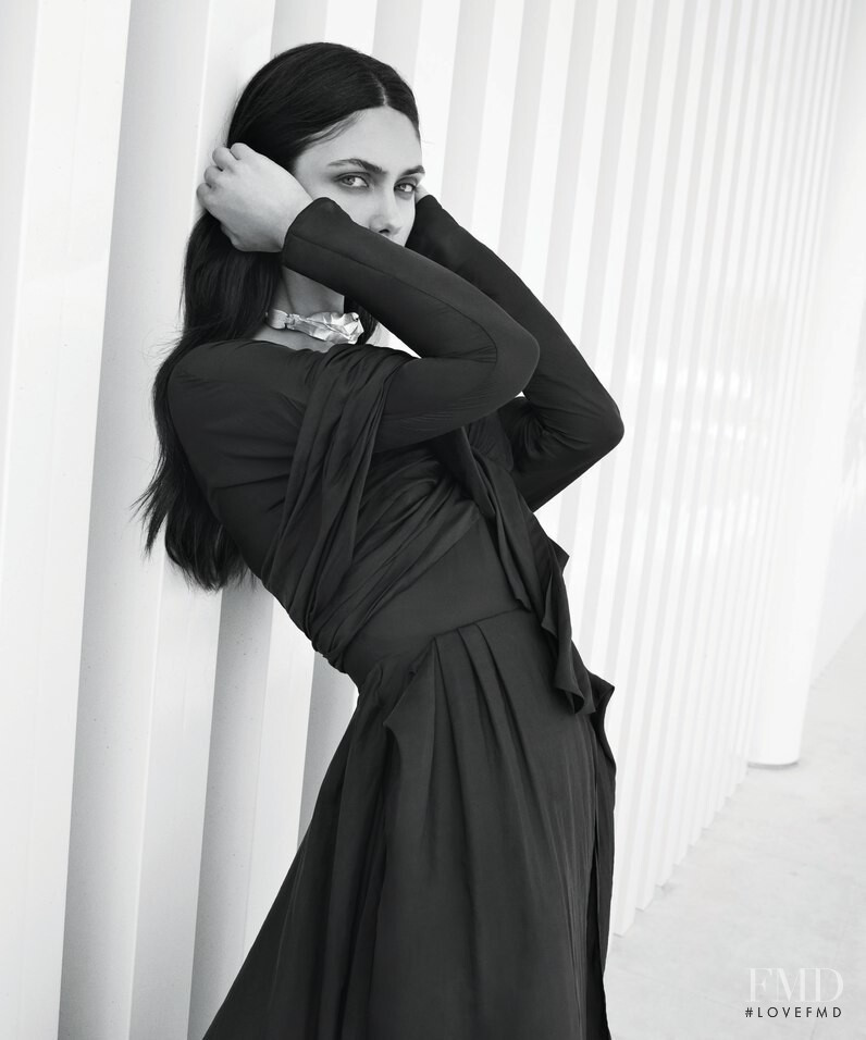 Victoria Bronova featured in Modern Greek, September 2019
