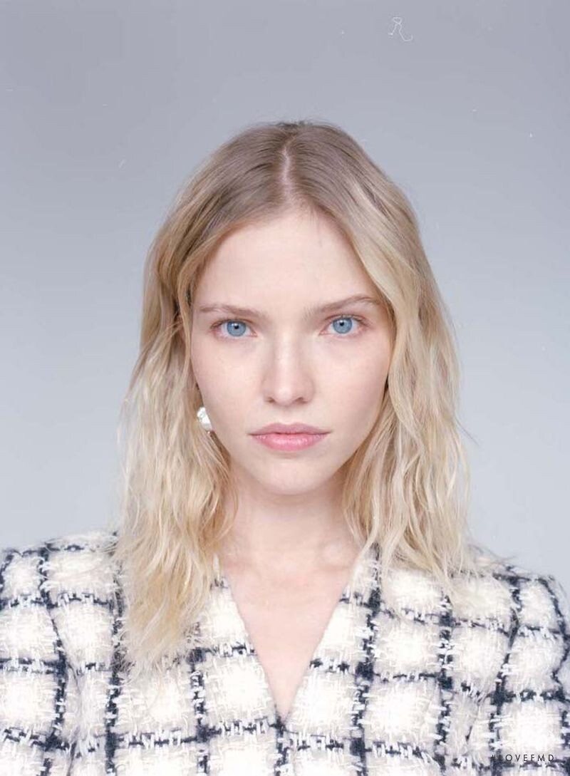 Sasha Luss featured in Sasha Luss, September 2019