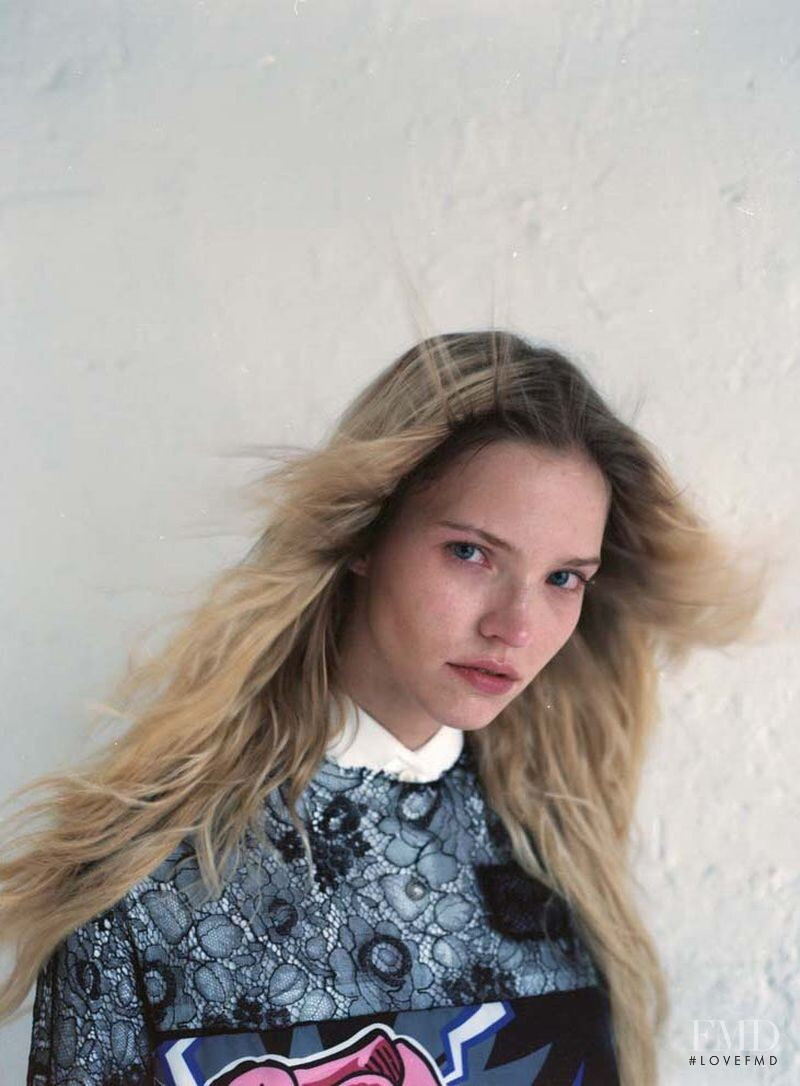 Sasha Luss featured in Sasha Luss, September 2019