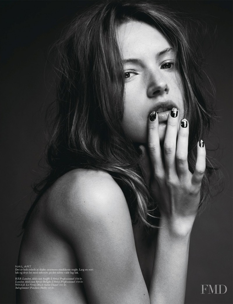 Mona Johannesson featured in Shining Star, November 2012