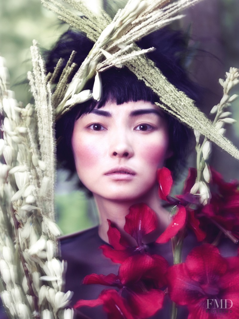 Miao Bin Si featured in Lost Heaven, October 2012