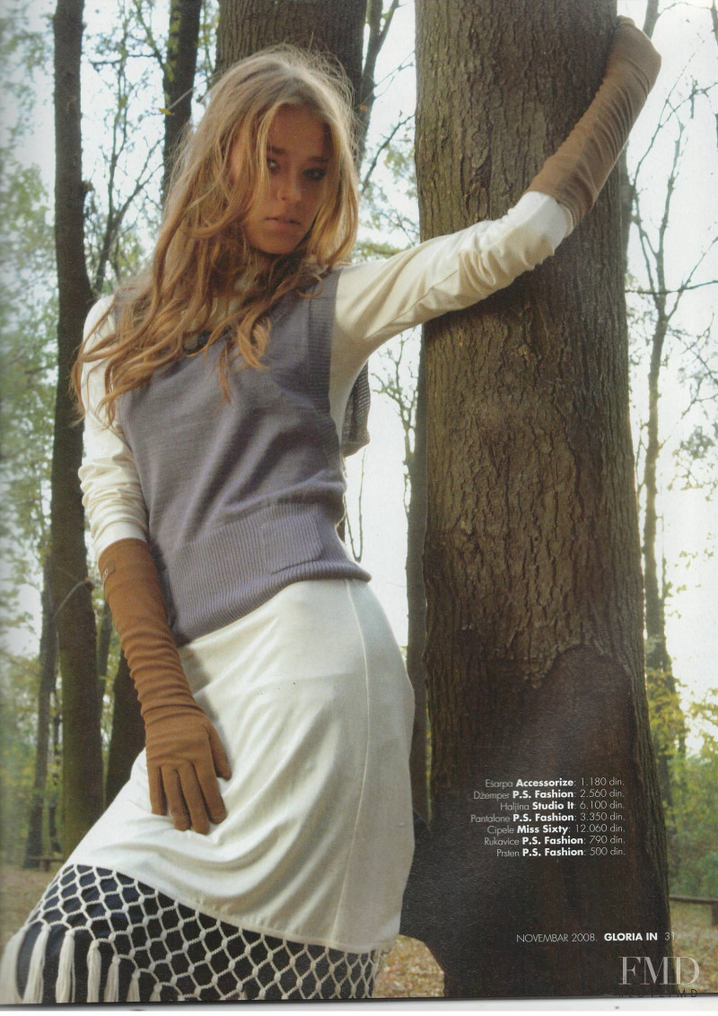 Sofija Milosevic featured in Magija jeseni, November 2008