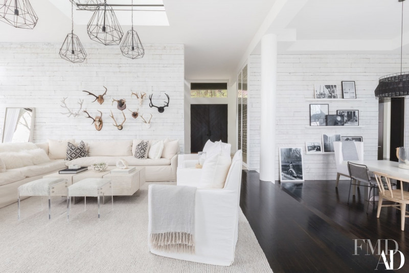 Inside Josephine Skriver and Alex DeLeon\'s Modern Nashville Home, June 2018