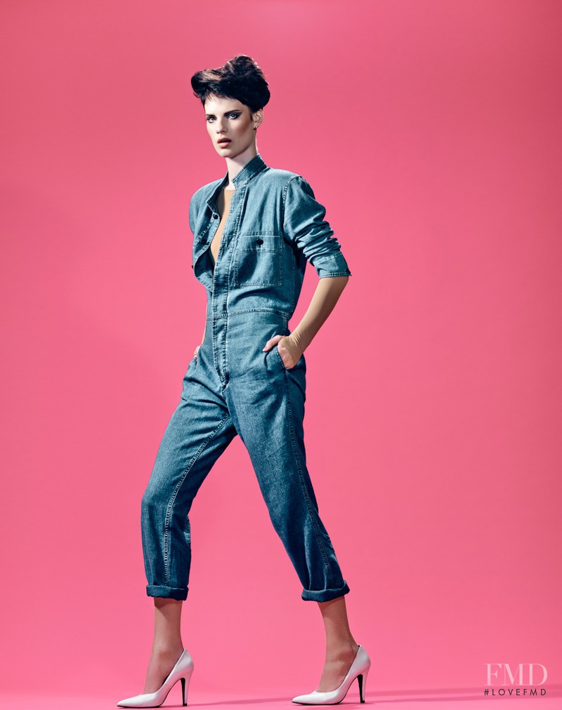Querelle Jansen featured in J\'adore Jeans, March 2011