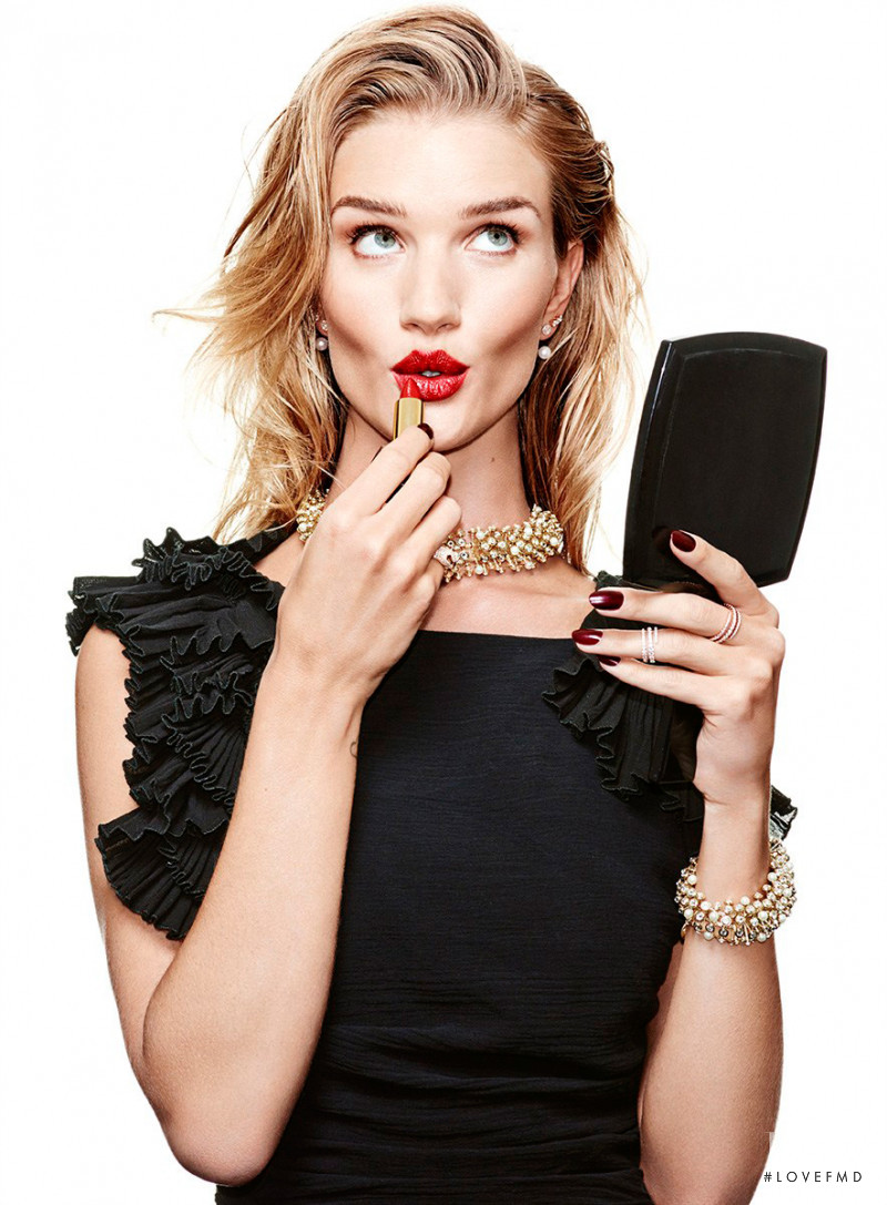 Rosie Huntington-Whiteley featured in Beauty, January 2015