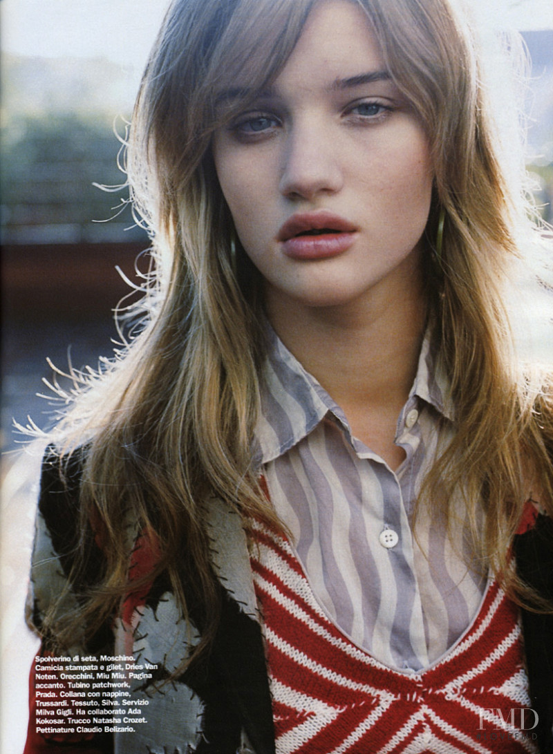 Rosie Huntington-Whiteley featured in Caleidoscopio di fantasie, May 2007