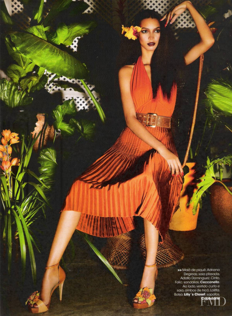 Lais Ribeiro featured in Jardim Tropical, July 2011