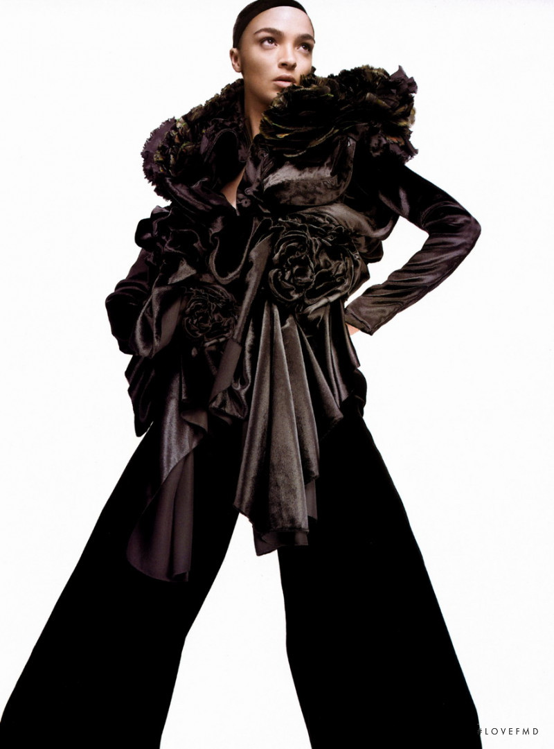 Mariacarla Boscono featured in Luxury Edition, December 2005