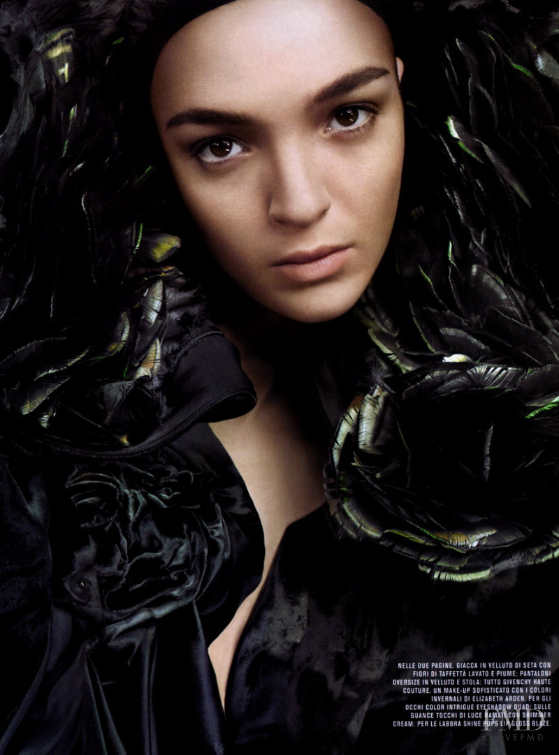 Mariacarla Boscono featured in Luxury Edition, December 2005