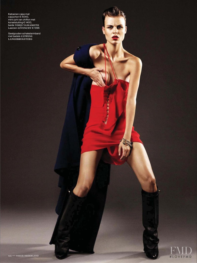 Naomi Nijboer featured in C\'est Moi, December 2012