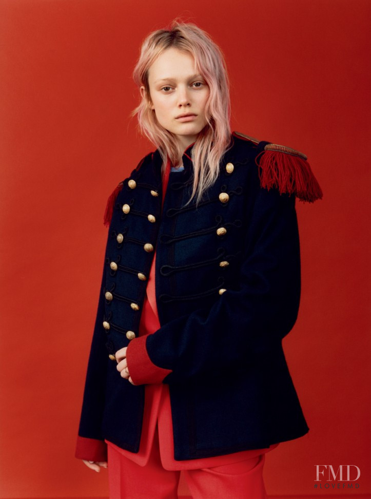 Simona Kust featured in N°50, February 2019