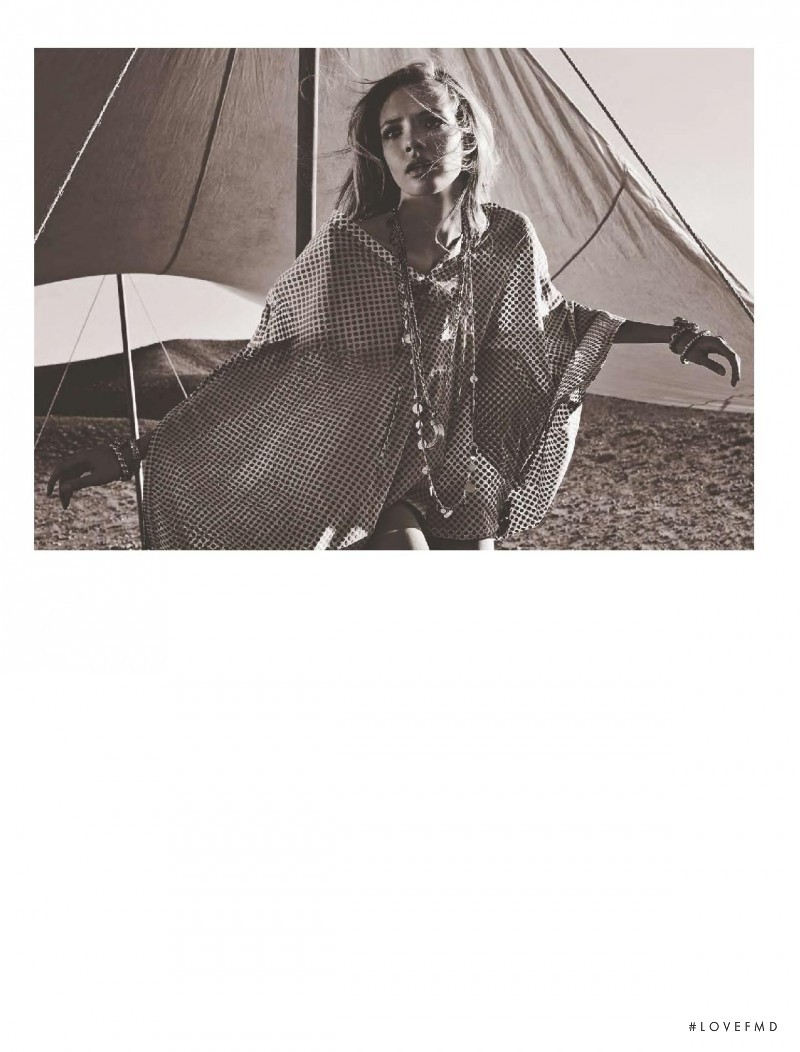 Sophie Srej featured in Nel Deserto In Grande Stile, March 2011