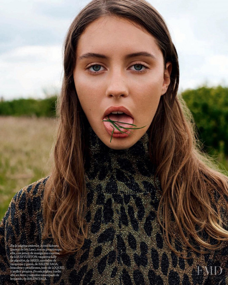 Iris Law featured in Un Mundo Con Concquistar, September 2020