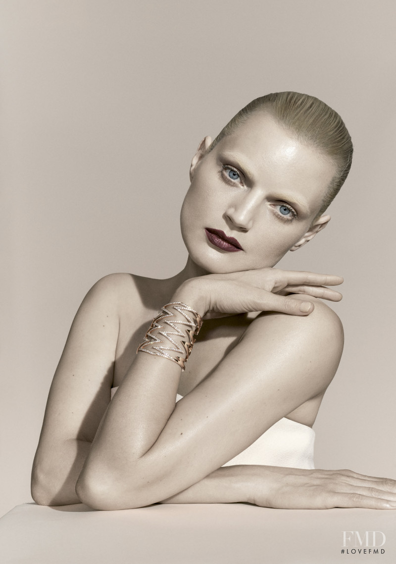 Guinevere van Seenus featured in Exotic Varieties, November 2016