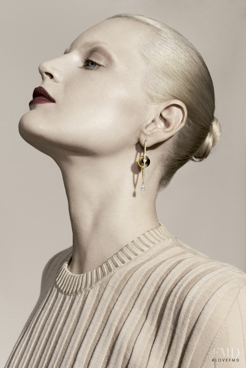 Guinevere van Seenus featured in Exotic Varieties, November 2016