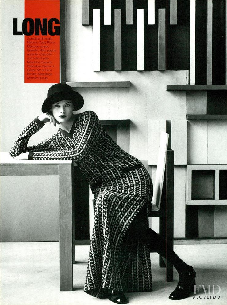 Carolyn Murphy featured in Neo Structure, October 1996
