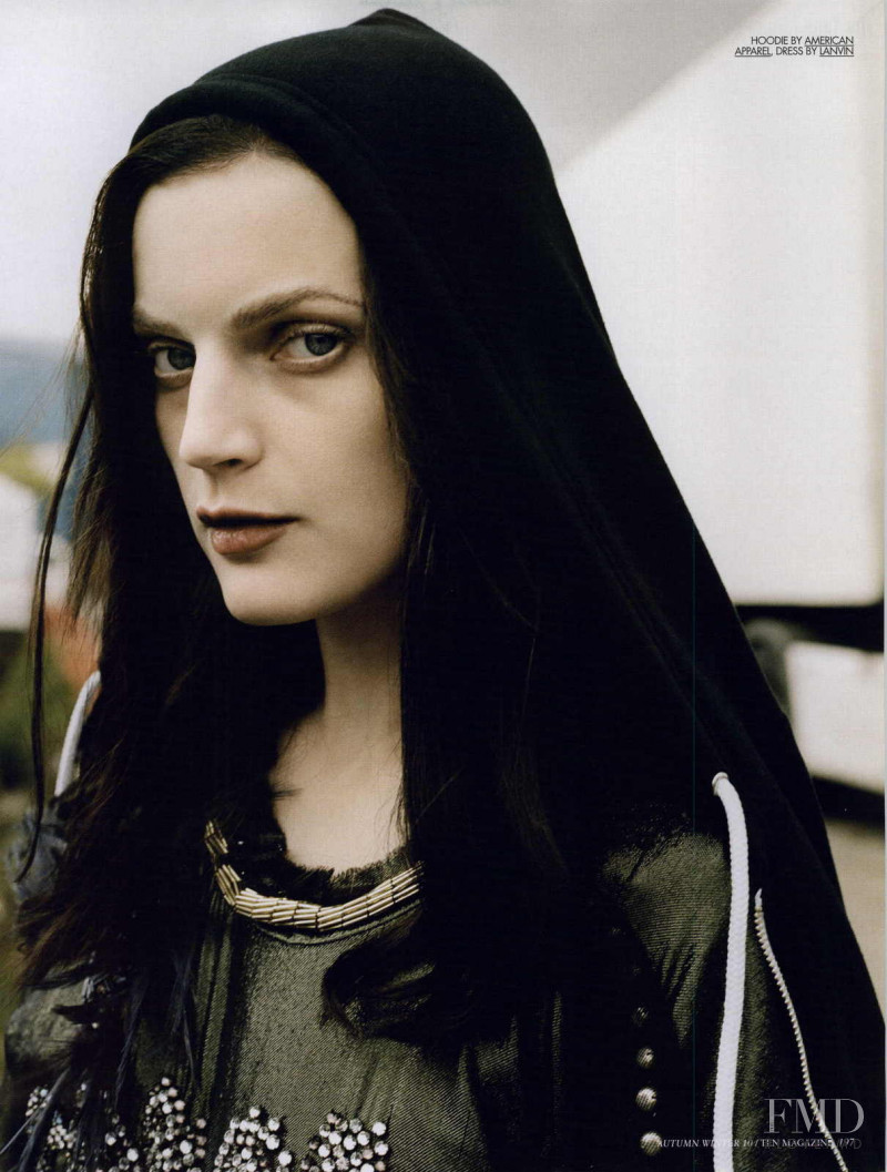 Guinevere van Seenus featured in the runway sitting, October 2010