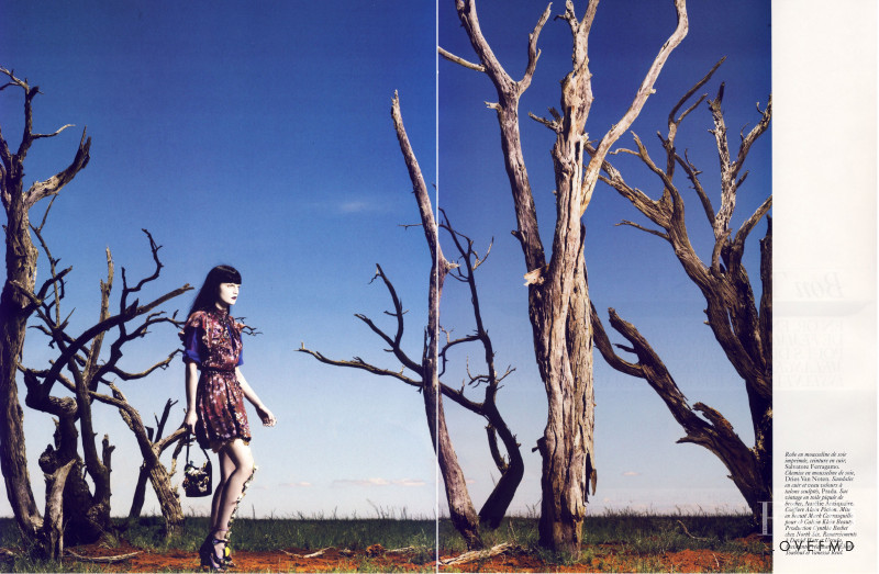 Guinevere van Seenus featured in Magie de la nature, April 2008