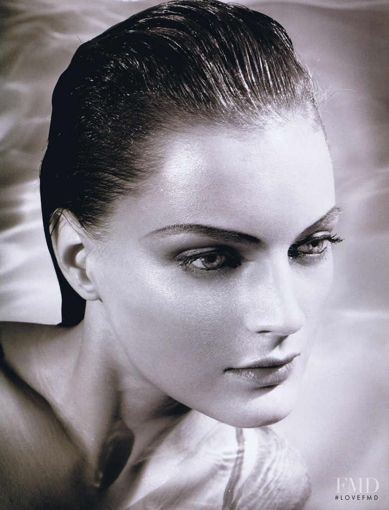 Guinevere van Seenus featured in Naïade, November 2004