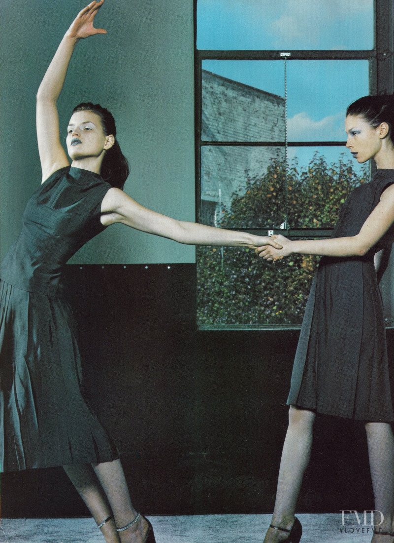 Guinevere van Seenus featured in Special Pret-a-Porter, February 1998