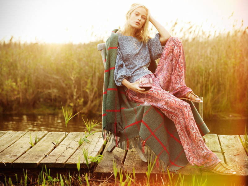 Carolyn Murphy featured in Sweet Carolyn, January 2013