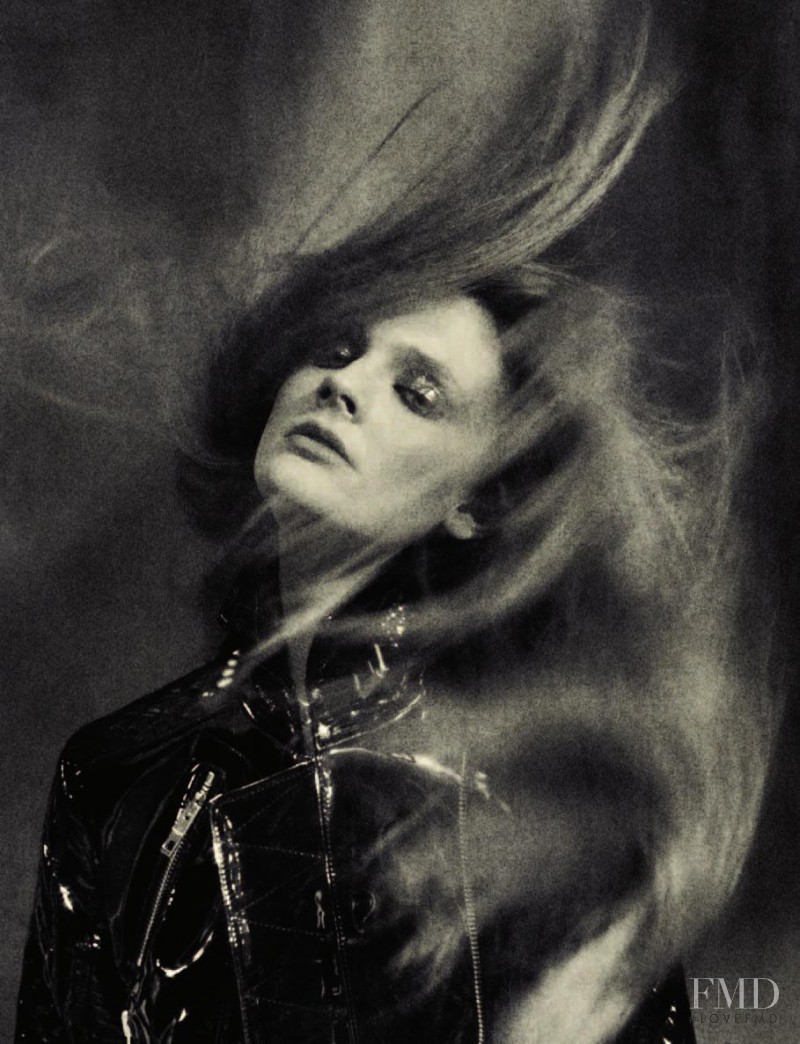 Constance Jablonski featured in Double Jeu, February 2011