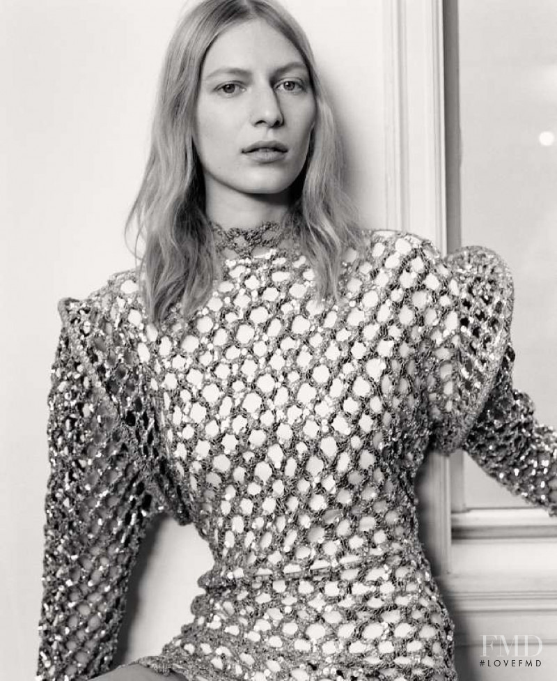 Julia Nobis featured in Minimalisme, Nouvel Épisode, March 2019