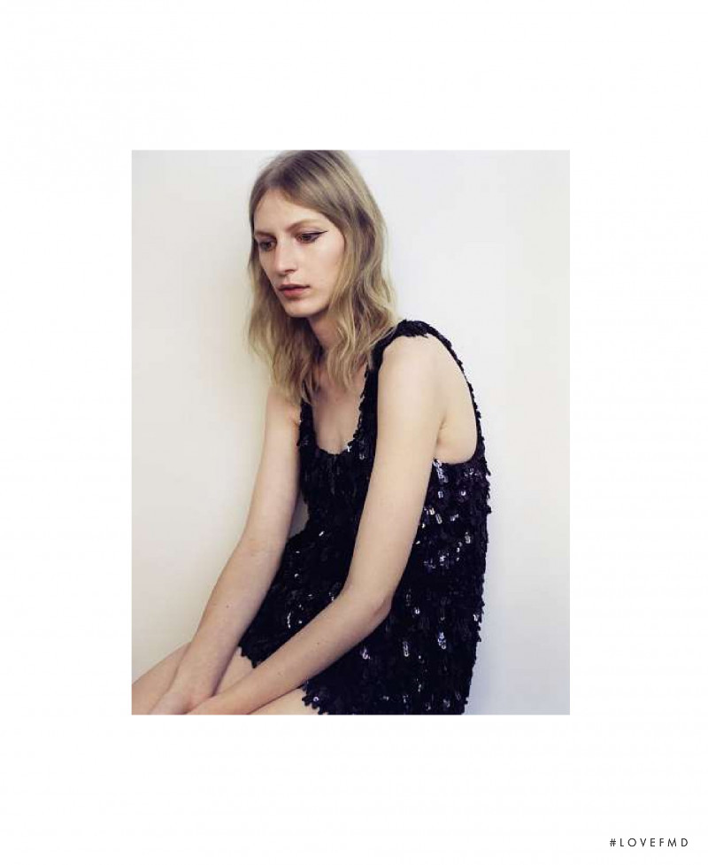 Julia Nobis featured in Minimalisme, Nouvel Épisode, March 2019