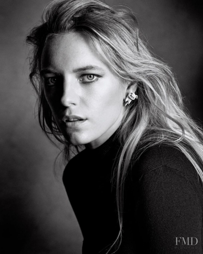 Erika Linder featured in Erika Linder, October 2020