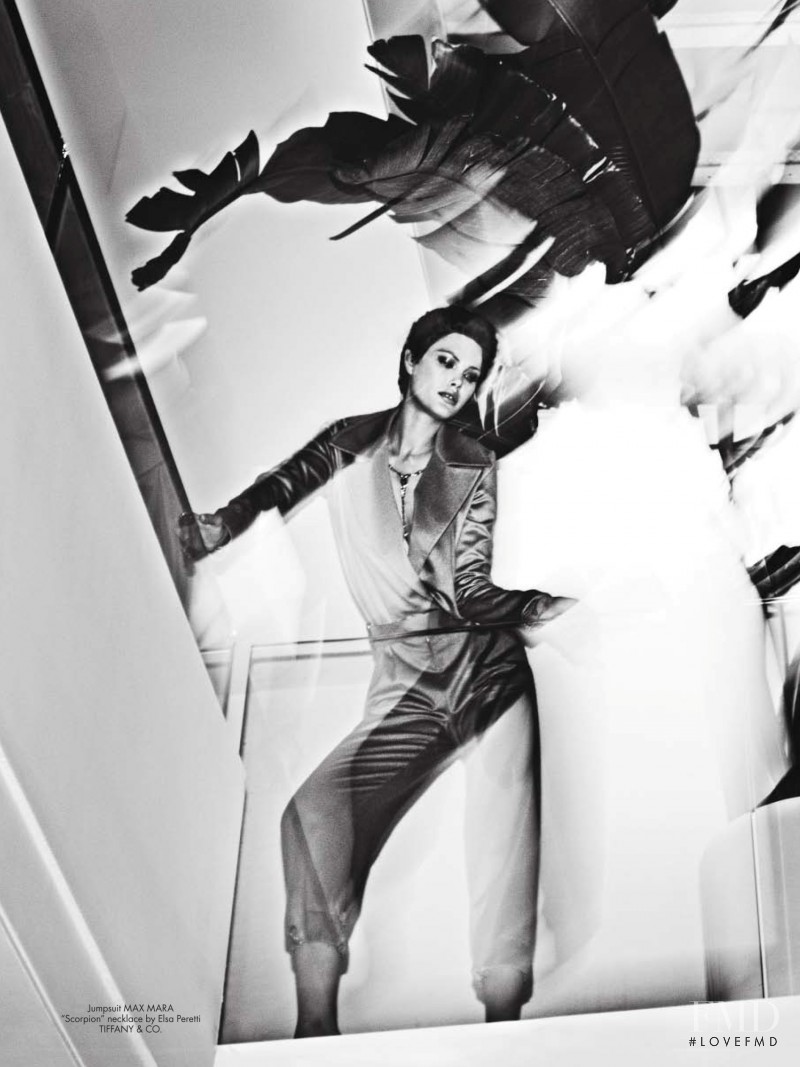 Catherine McNeil featured in The Essence Of Chic, September 2012
