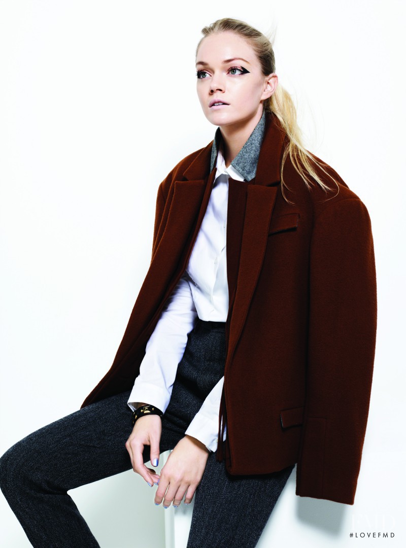 Lindsay Ellingson featured in Clean Ideas, November 2012