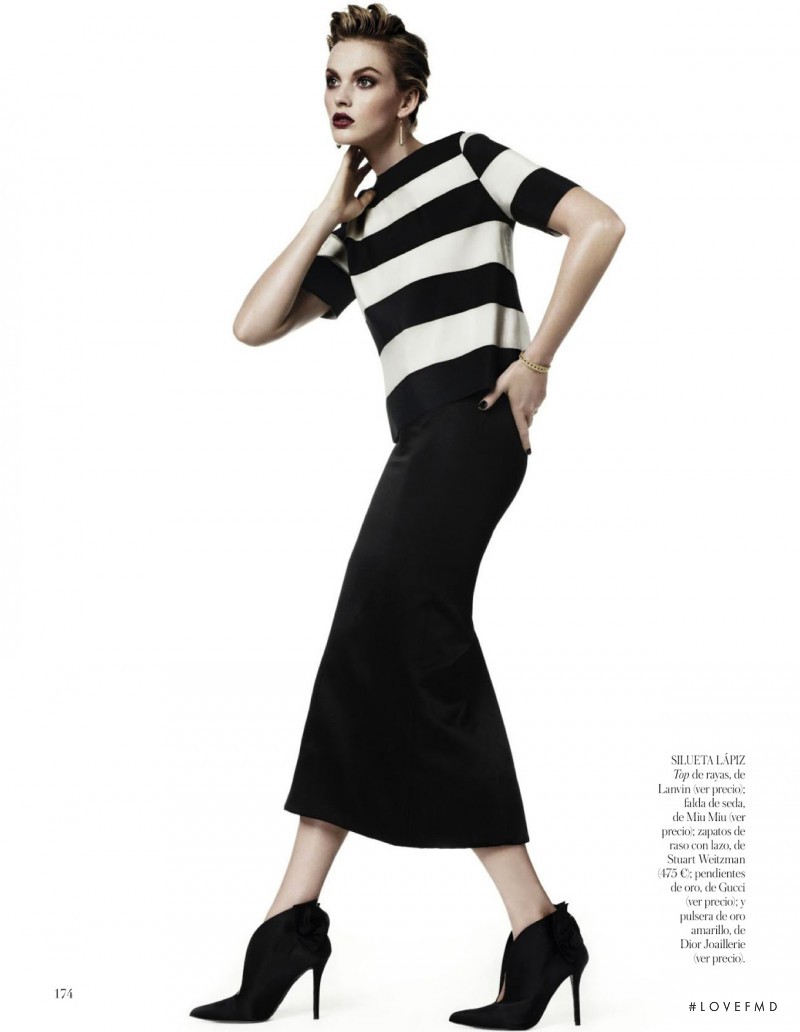 Anne Vyalitsyna featured in Doble juego, January 2013