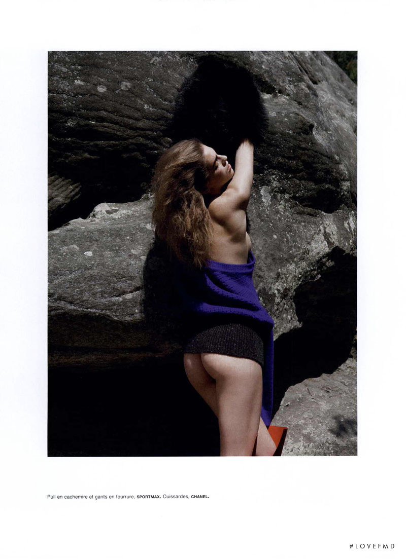 Samantha Gradoville featured in Goutte D\'eau Pierres Brulantes, August 2010