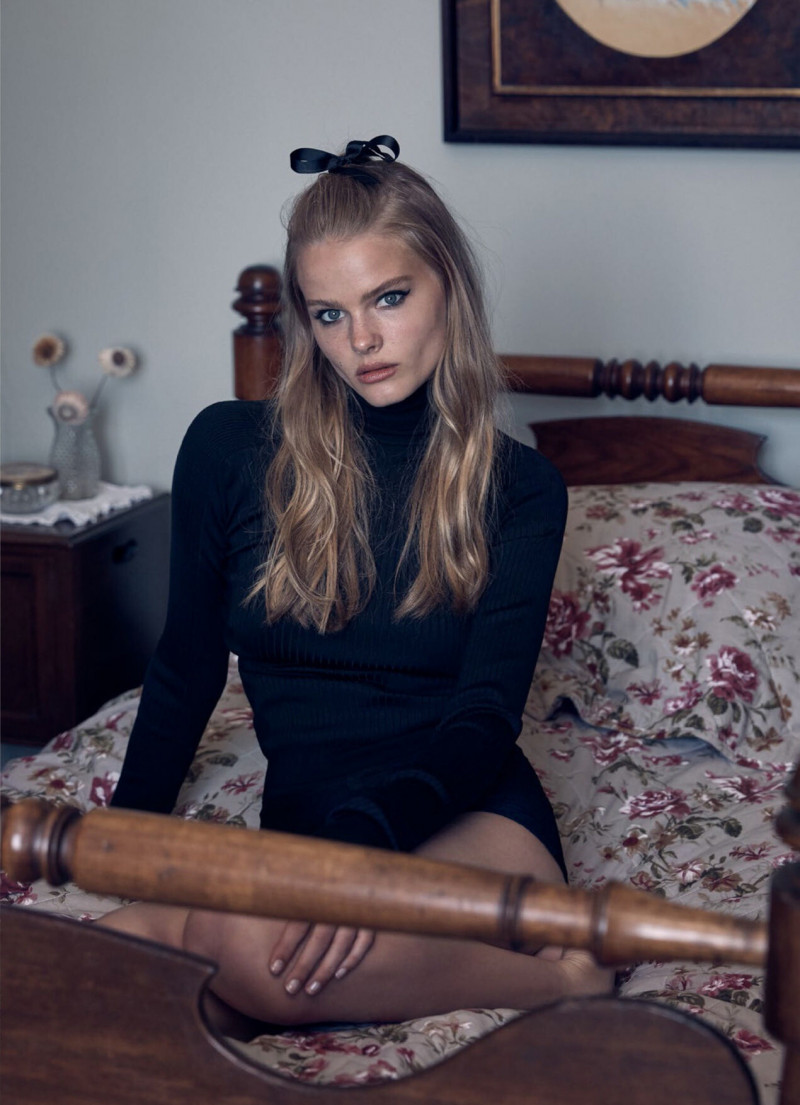Zoe Blume featured in A la mode, January 2021