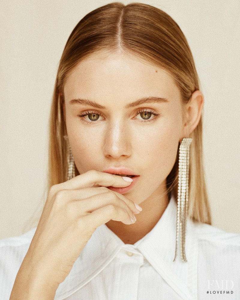 Scarlett Leithold featured in Scarlett Leithold, May 2018