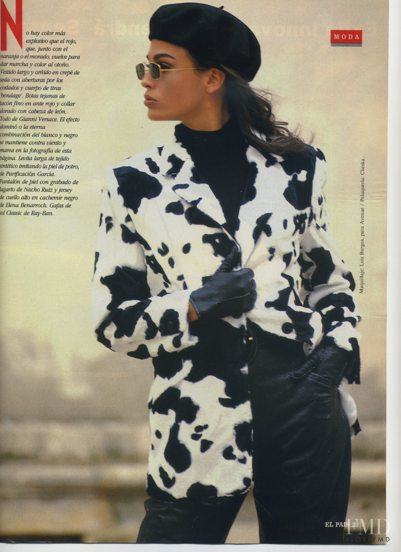 Ines Sastre featured in Secretos, September 1992