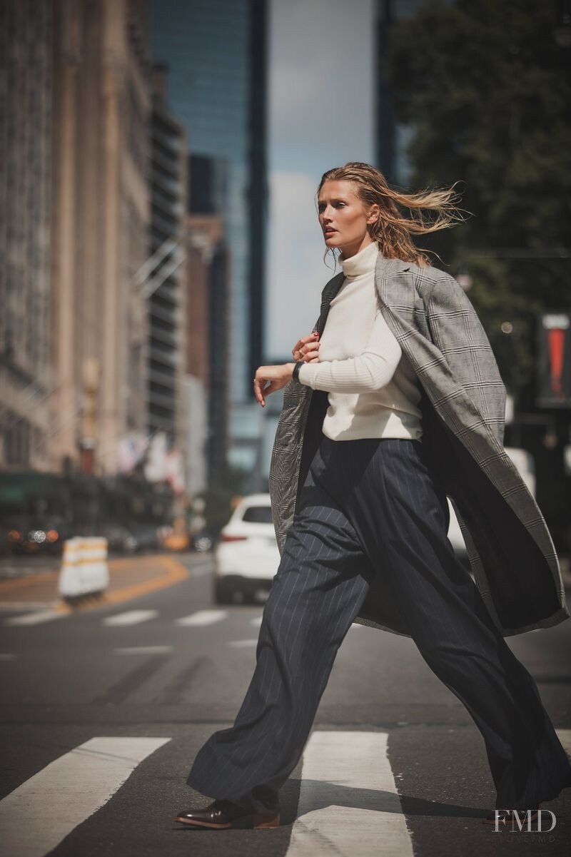 Toni Garrn featured in Toni Garrn, September 2019