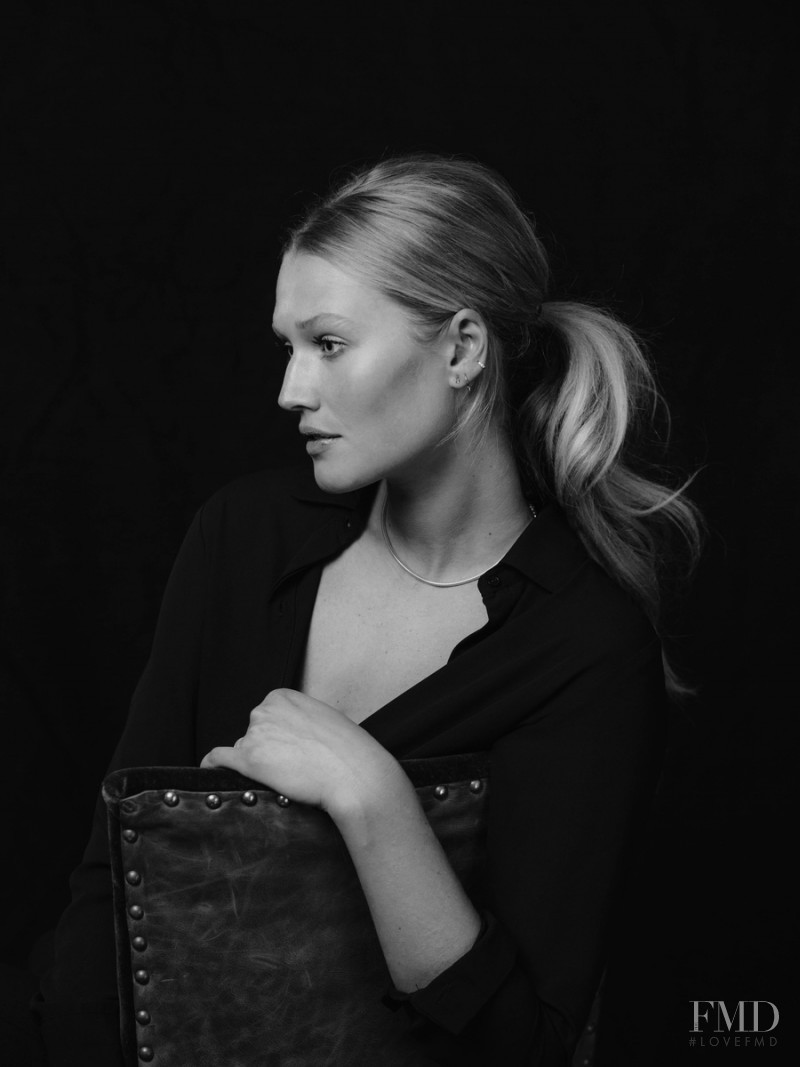 Toni Garrn featured in Toni Garrn, April 2017