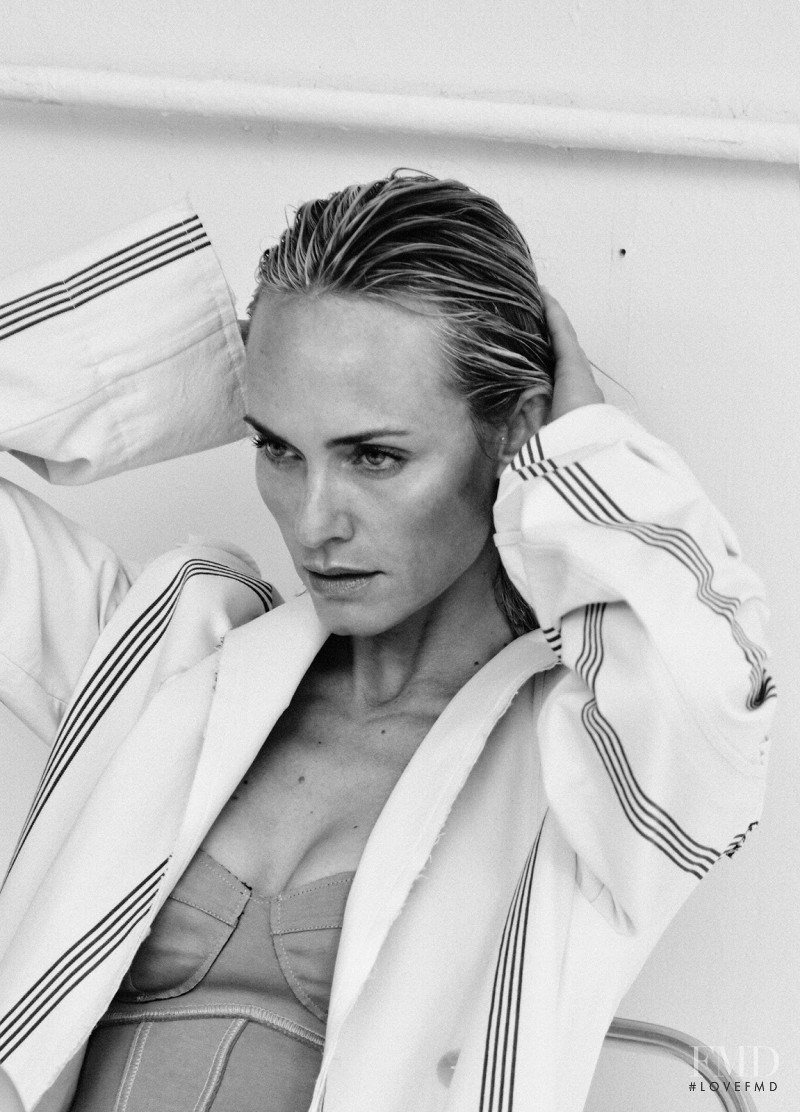 Amber Valletta featured in Amber Valetta, April 2017