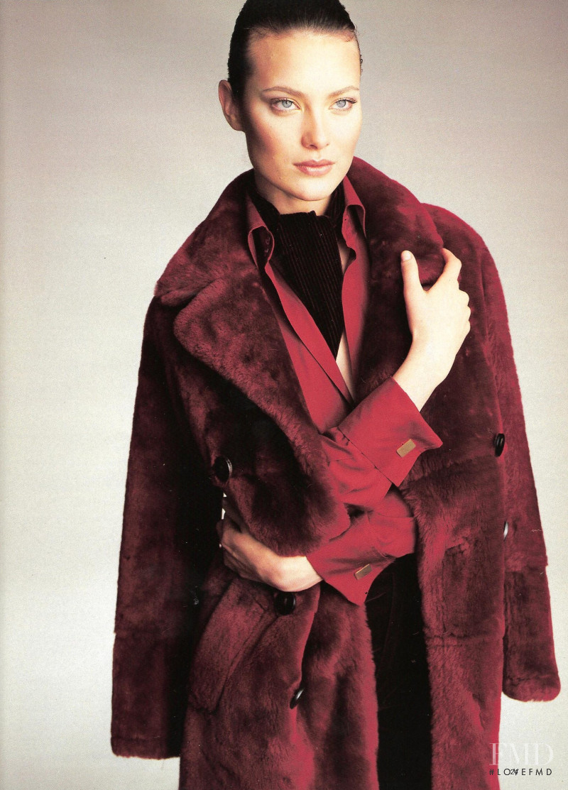 Amber Valletta featured in Gucci, September 1995