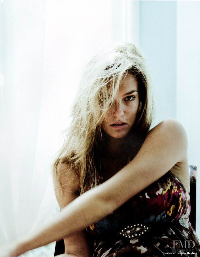 Bar Refaeli featured in Bar Rafaeli, January 2009