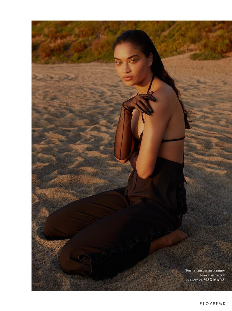 Shanina Shaik featured in Shanina Shaik, July 2019